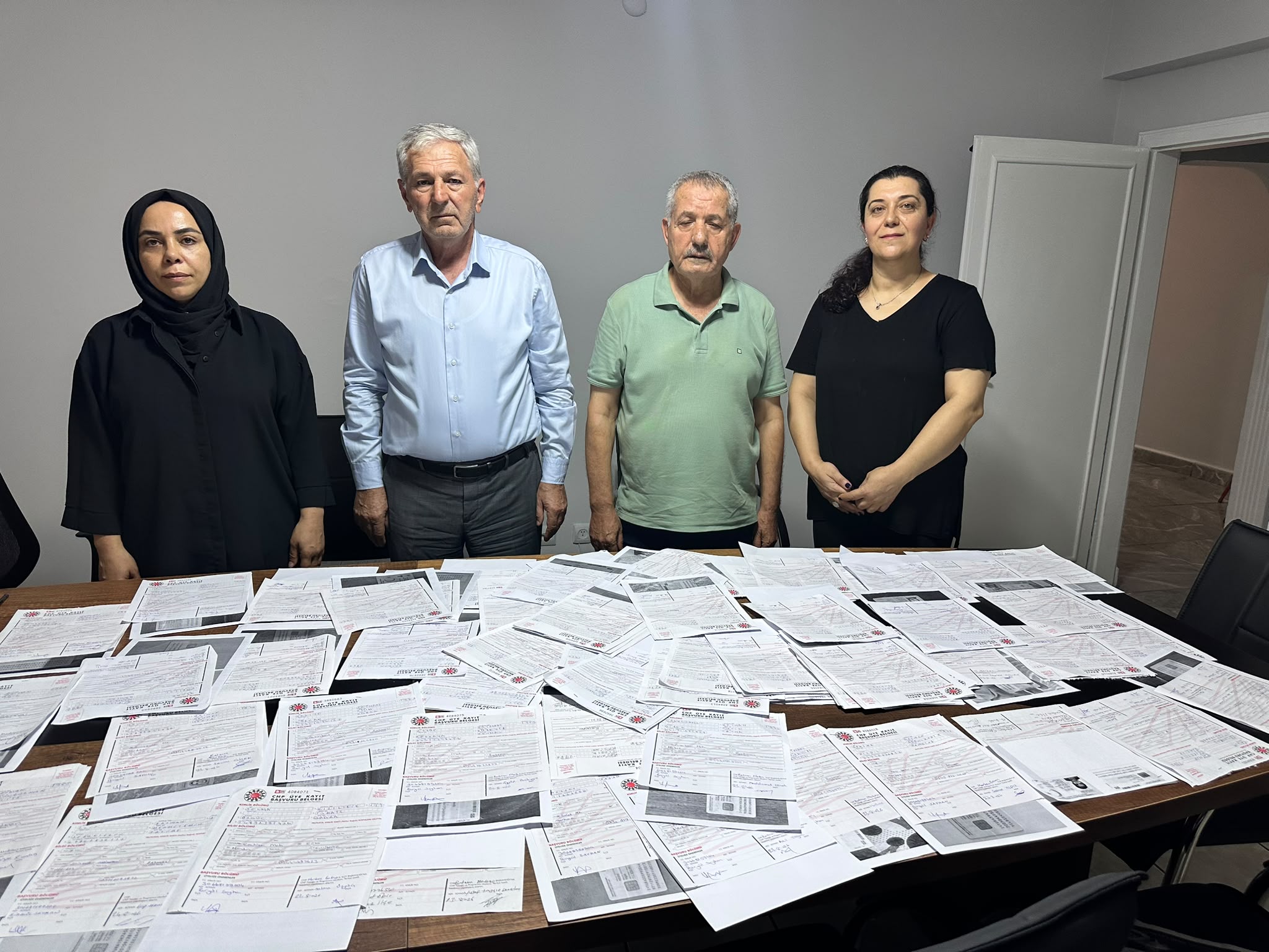 CHP’DE İKİ GÜNDE 218 YENİ ÜYE KAYDI CHP’DE İKİ GÜNDE 218 YENİ ÜYE KAYDI