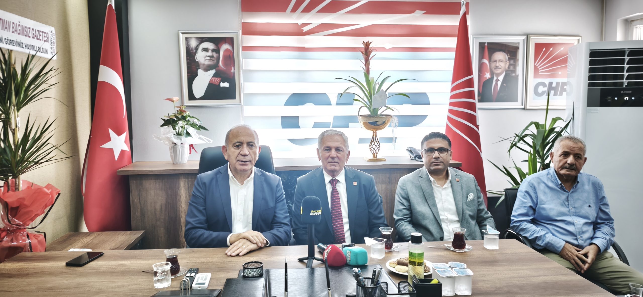 TEKİN: “BAŞKA PARTİYE GEÇİŞ NİTELİKLİ DOLANDIRICILIKTIR”