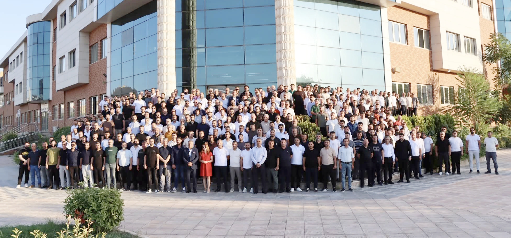 DEMİRHAN, MECLİS ÜYESİ ADAYLARI VE DESTEKÇİLERİYLE BİR ARAYA GELDİ DEMİRHAN, MECLİS ÜYESİ ADAYLARI VE DESTEKÇİLERİYLE BİR ARAYA GELDİ