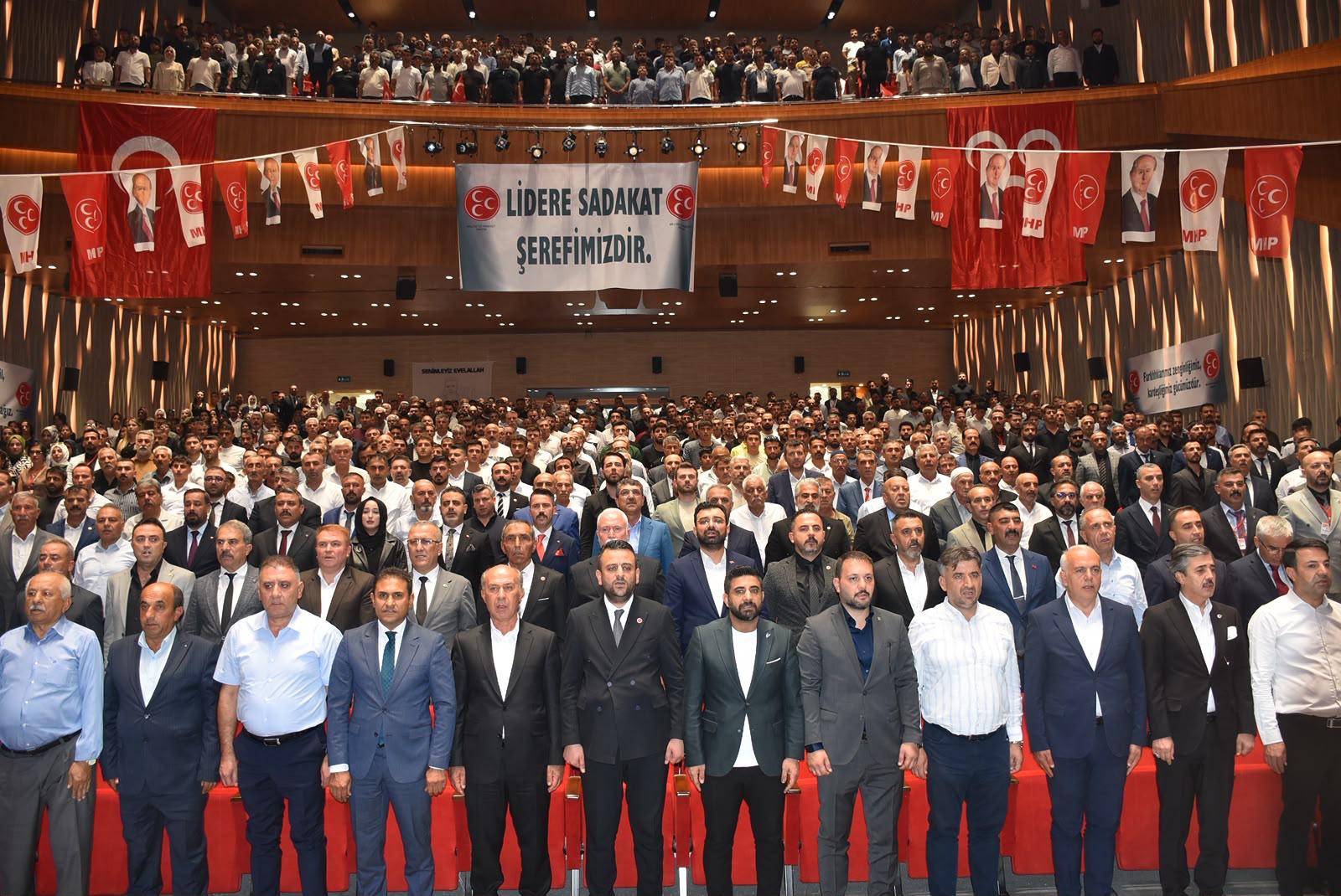 ÇETİN BAŞKANLIĞINDAKİ MHP’NİN YENİ İL YÖNETİM KADROSU BELLİ OLDU
