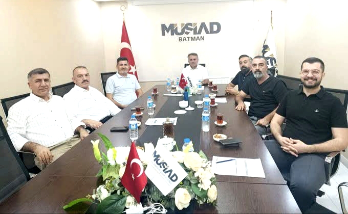 MÜSİAD BATMAN ŞUBESİ’NDE YÖNETİM KURULU TOPLANTISI YAPILDI