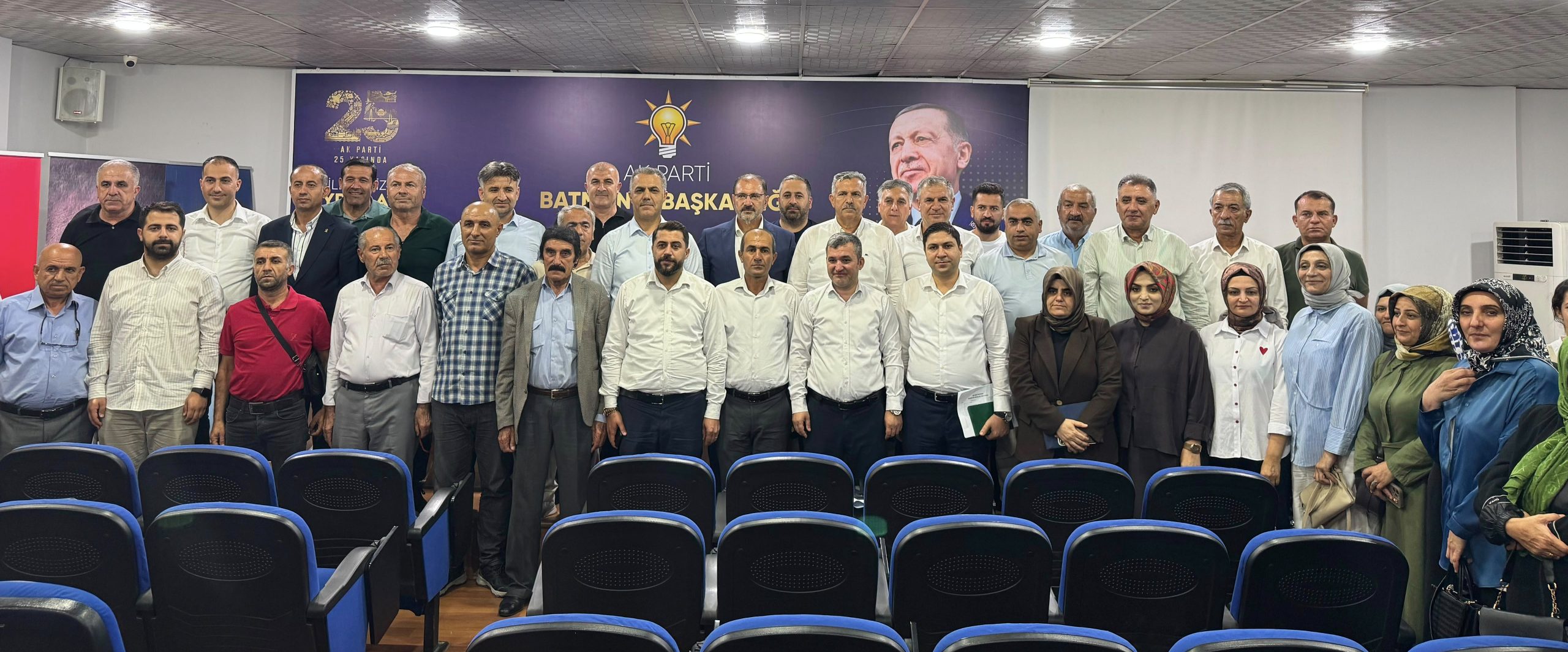 AK PARTİ BATMAN’DA VEFA BULUŞMASI: TECRÜBE GELECEĞE AKTARILDI