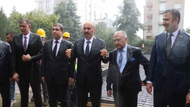 Emekliler Lokali İ̇çin İ̇lk Çivi Kine Em Parkı'nda Çakıldı Emekliler Lokali İ̇çin İ̇lk Çivi Kine Em Parkı'nda Çakıldı