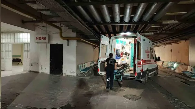 Kozluk'ta Balkon Yıkarken Elektrik Akımına Kapılan Kadın Hayatını Kaybetti